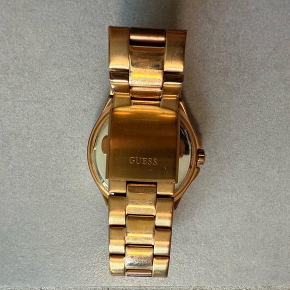 GUESS Rose Gold Women's Watch - Picture 5 of 6